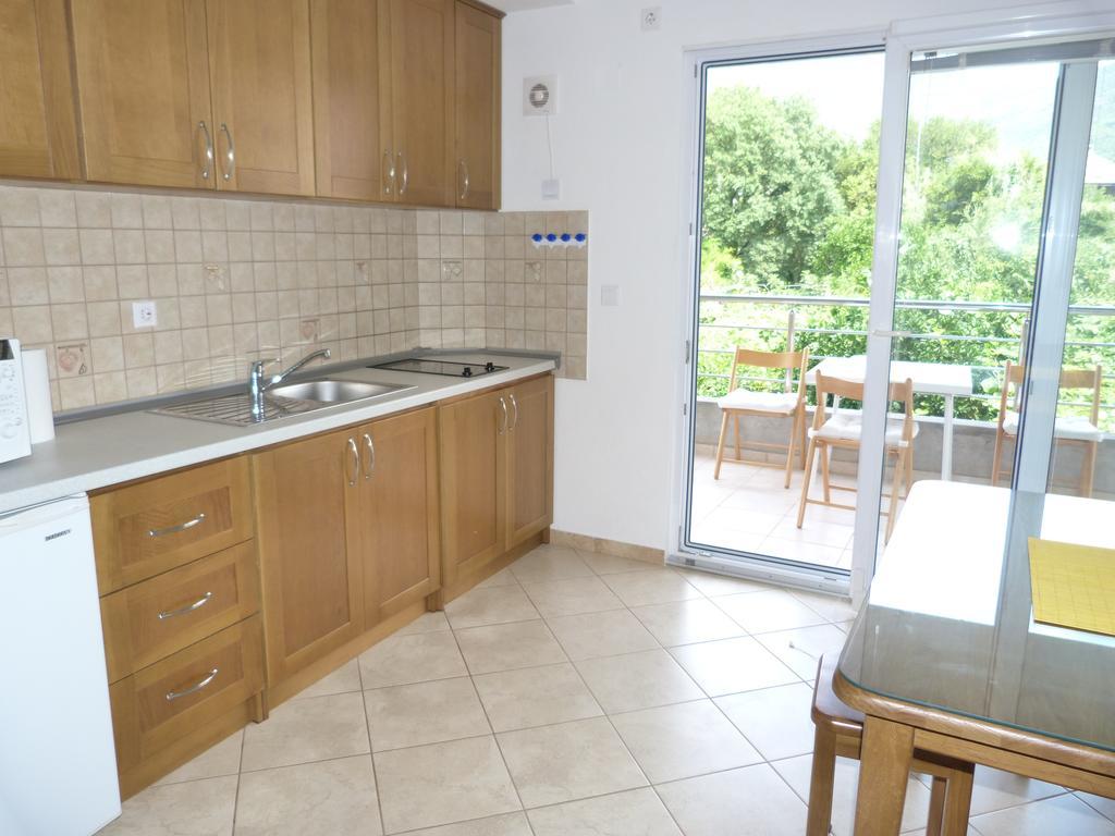 Apartments Lanterna Tivat Ngoại thất bức ảnh