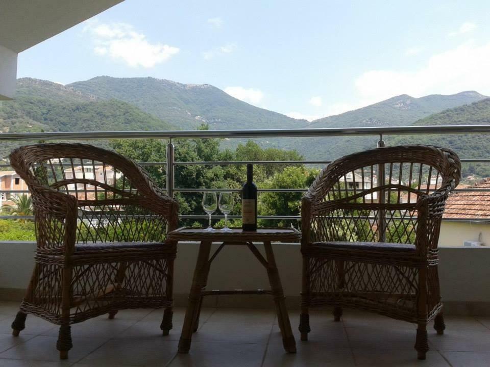 Apartments Lanterna Tivat Ngoại thất bức ảnh
