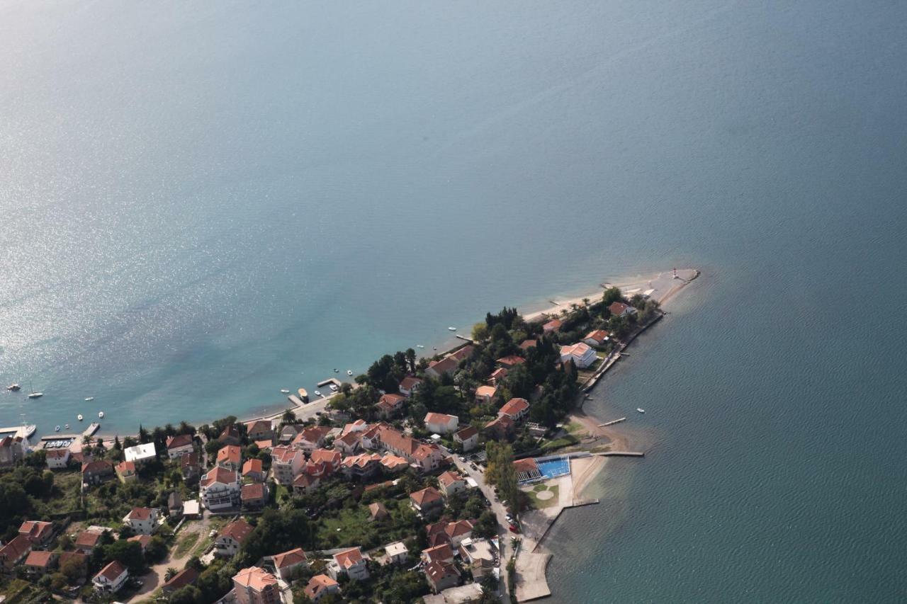 Apartments Lanterna Tivat Ngoại thất bức ảnh